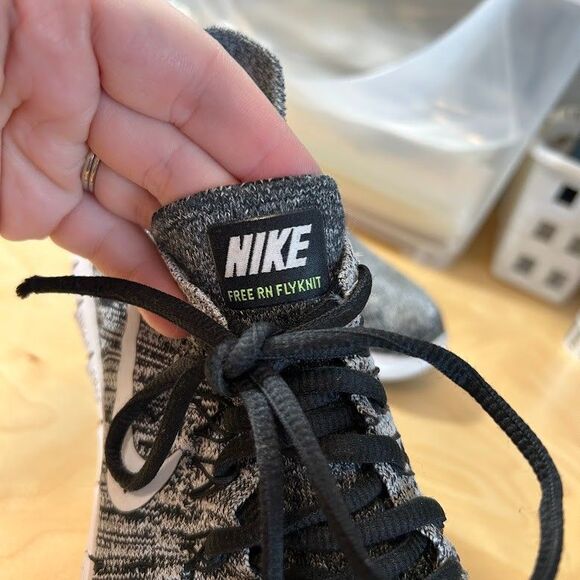 Nike Free RN Flyknit Sneakers Womens 8.5 Gray Black 880844-003 Running - Picture 6 of 8